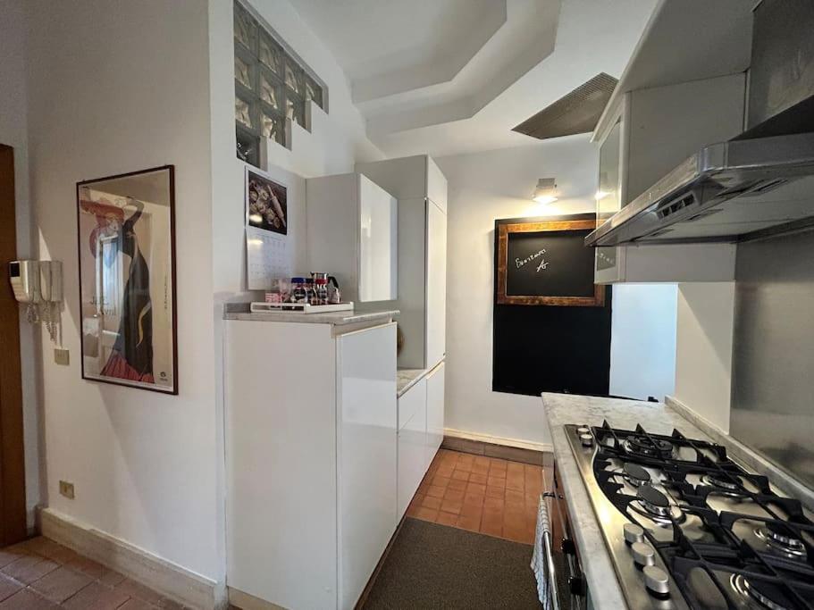 Elegant 3 Bedrooms Colosseum - San Giovanni *