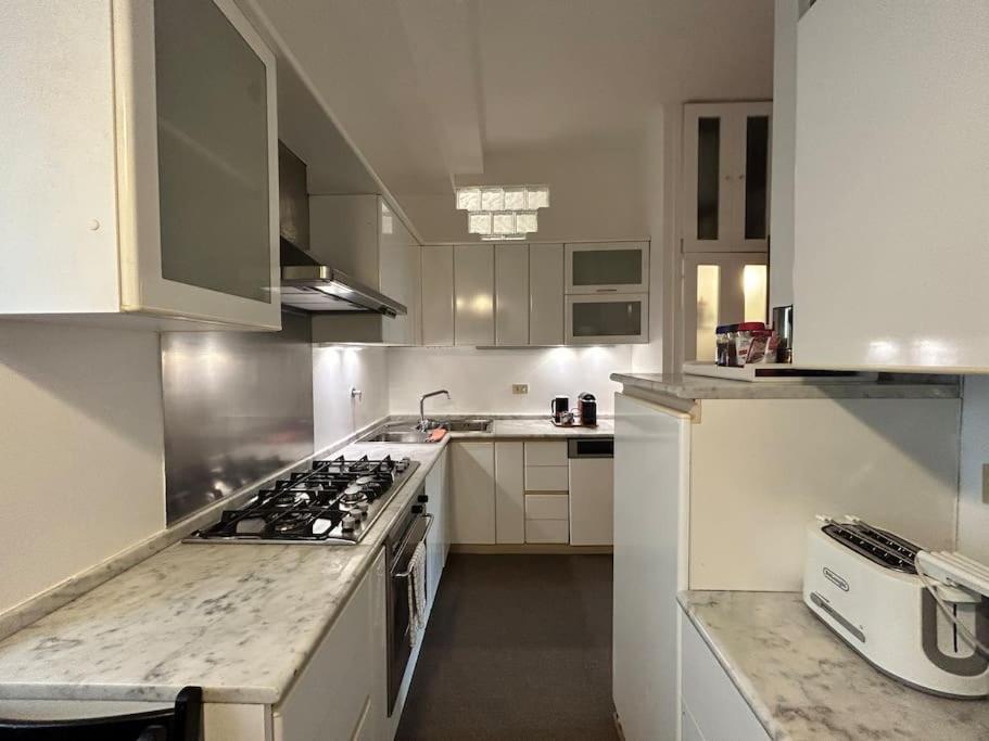 Elegant 3 Bedrooms Colosseum - San Giovanni *