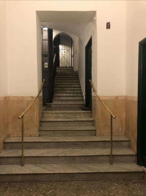 Elegant 3 Bedrooms Colosseum - San Giovanni Rom