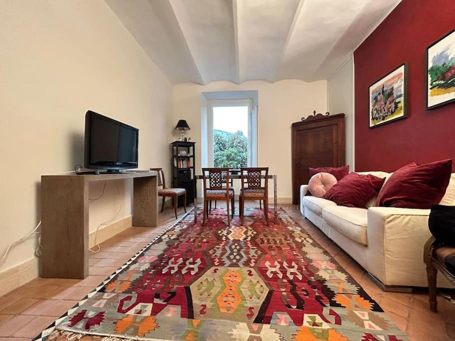 Elegant 3 Bedrooms Colosseum - San Giovanni * Rom